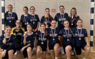 UČENICE IZ HUMA NA SUTLI OSVOJILE PRVO MJESTO NA ŽUPANIJSKOM NATJECANJU U RUKOMETU!