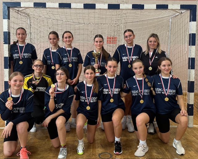 UČENICE IZ HUMA NA SUTLI OSVOJILE PRVO MJESTO NA ŽUPANIJSKOM NATJECANJU U RUKOMETU!