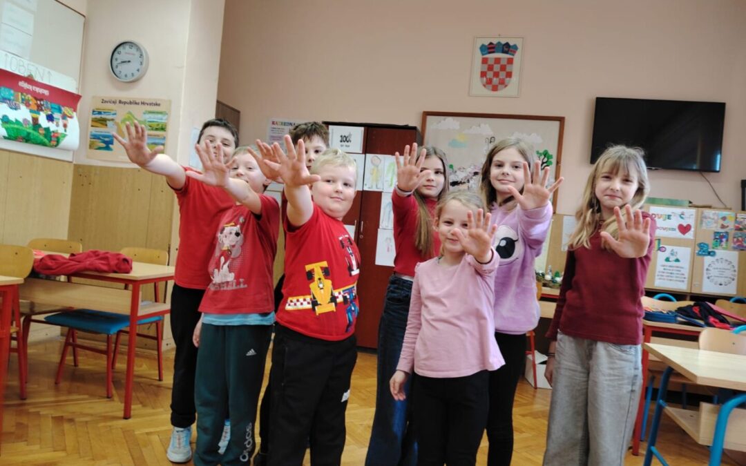  DAN RUŽIČASTIH MAJICA