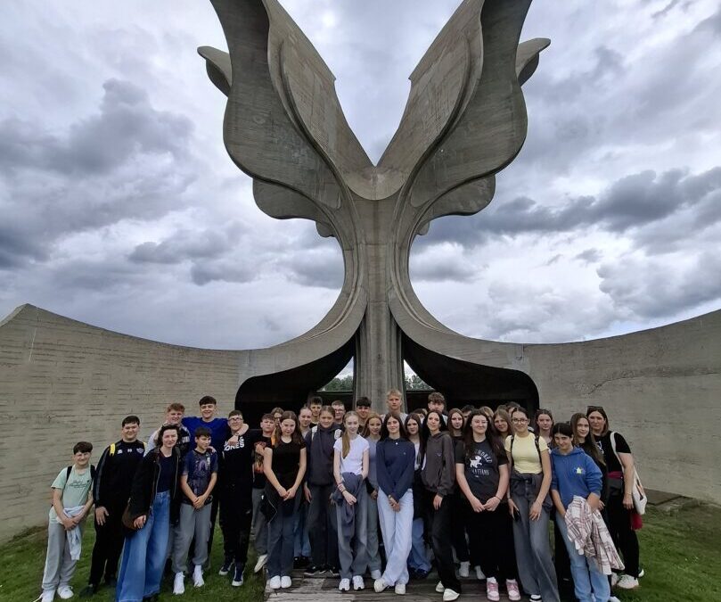 TERENSKA NASTAVA OSMAŠA U JU SPOMEN-PODRUČJE JASENOVAC
